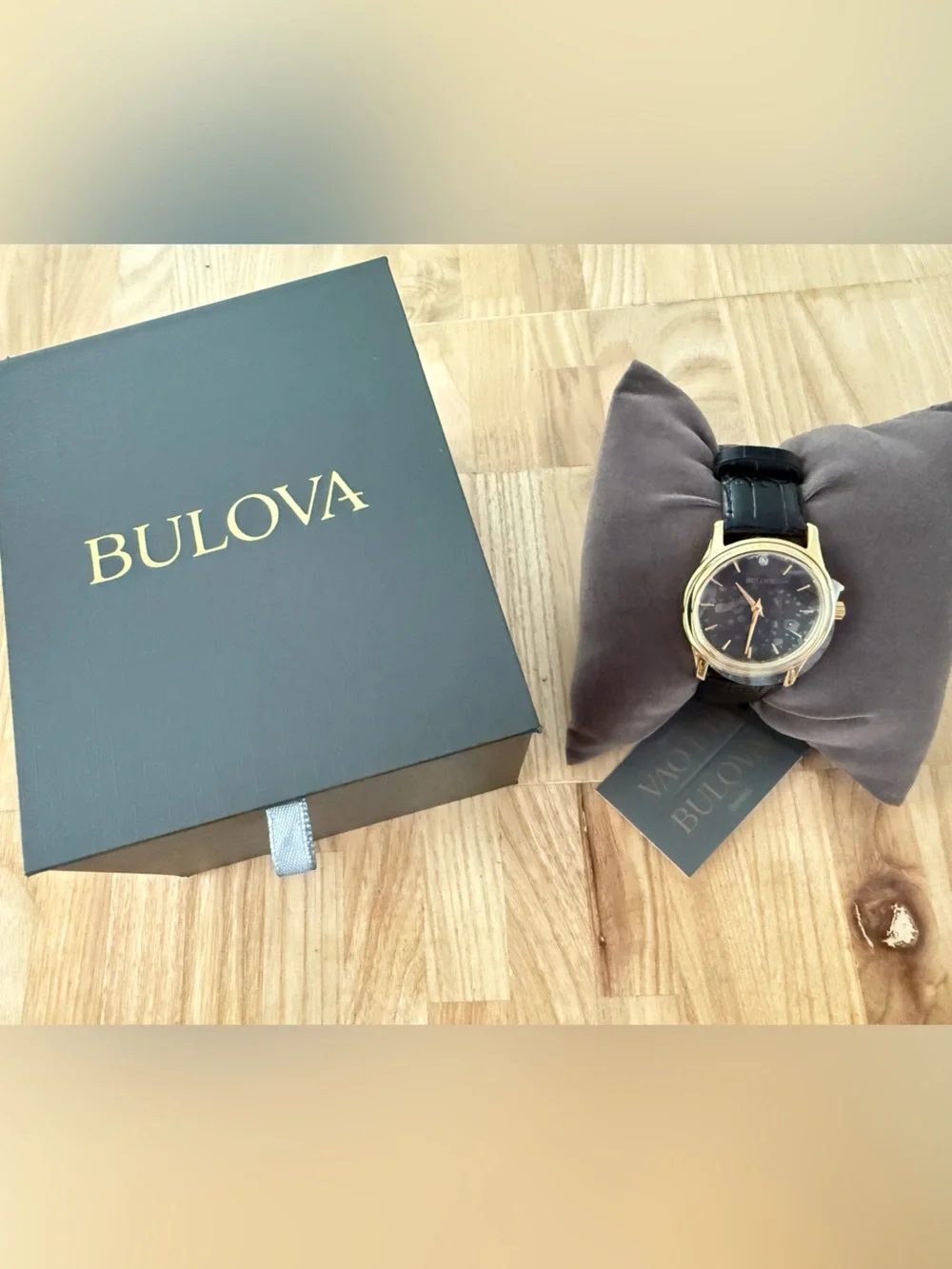 Bulova ladies 97Y01 gold tone black dial black leather NEW BATTERY